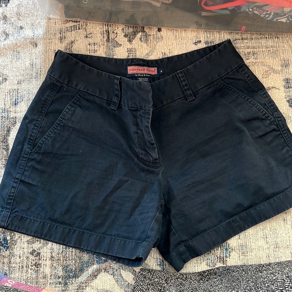 Vineyard Vines 4” Every Day Short (older style)